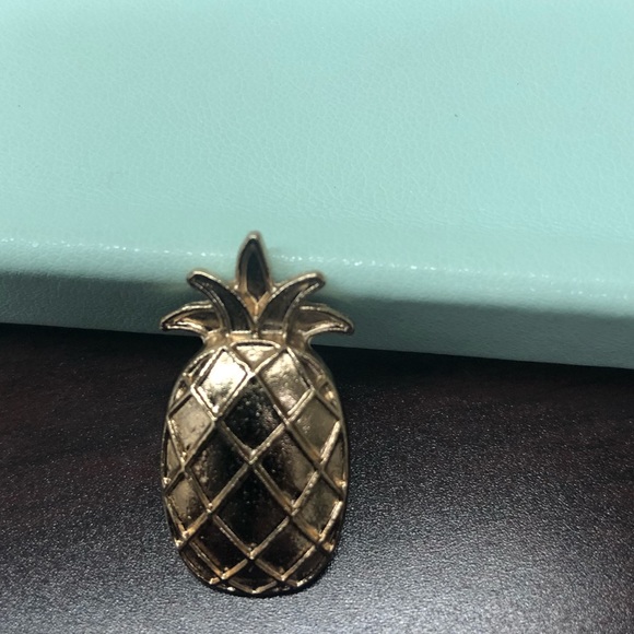 Pineapple Pins ๐๐๐ - Picture 5 of 7